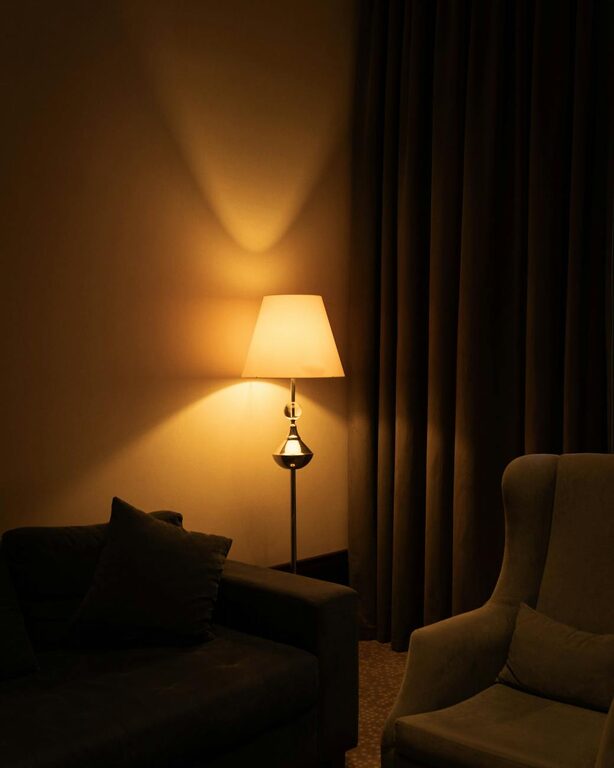 Tips for Creating a Cozy and Inviting Living Room Space